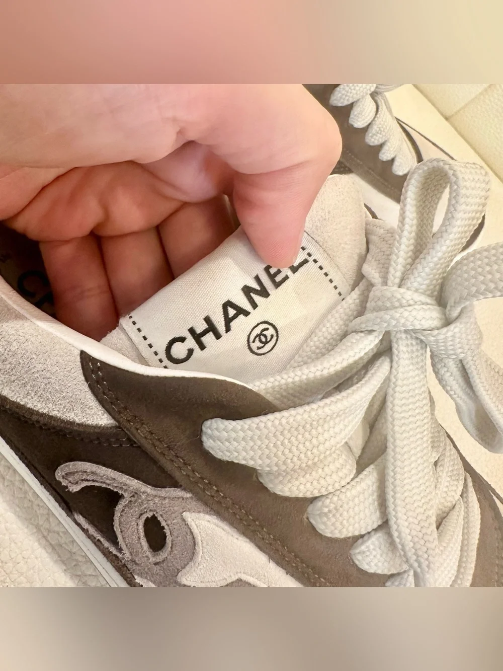 CHANEL authentic low